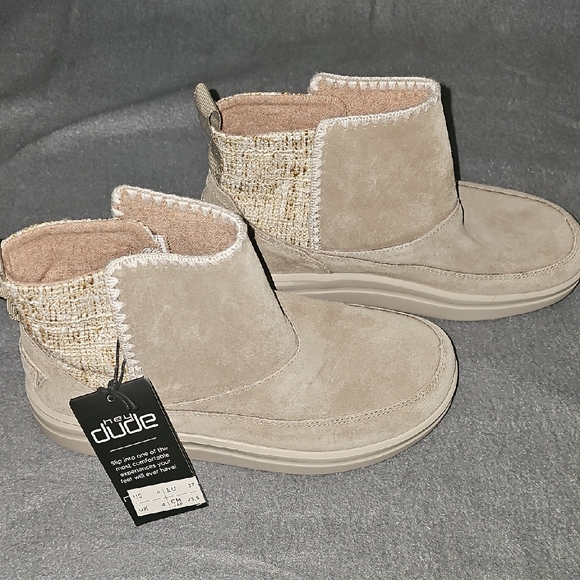 Hey Dude Sand Mel Suede Shoes - Picture 1 of 5